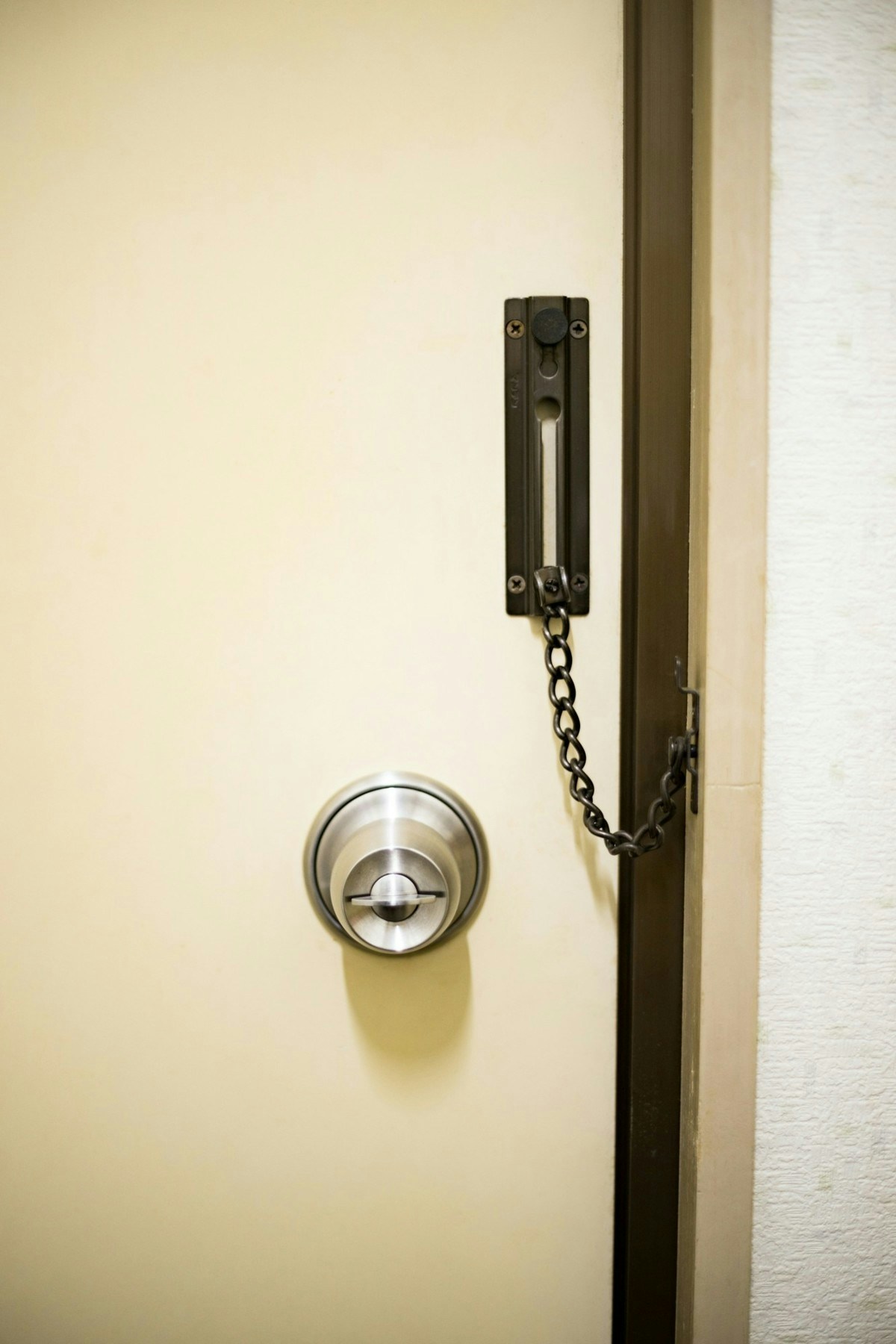 ドア　チェーン