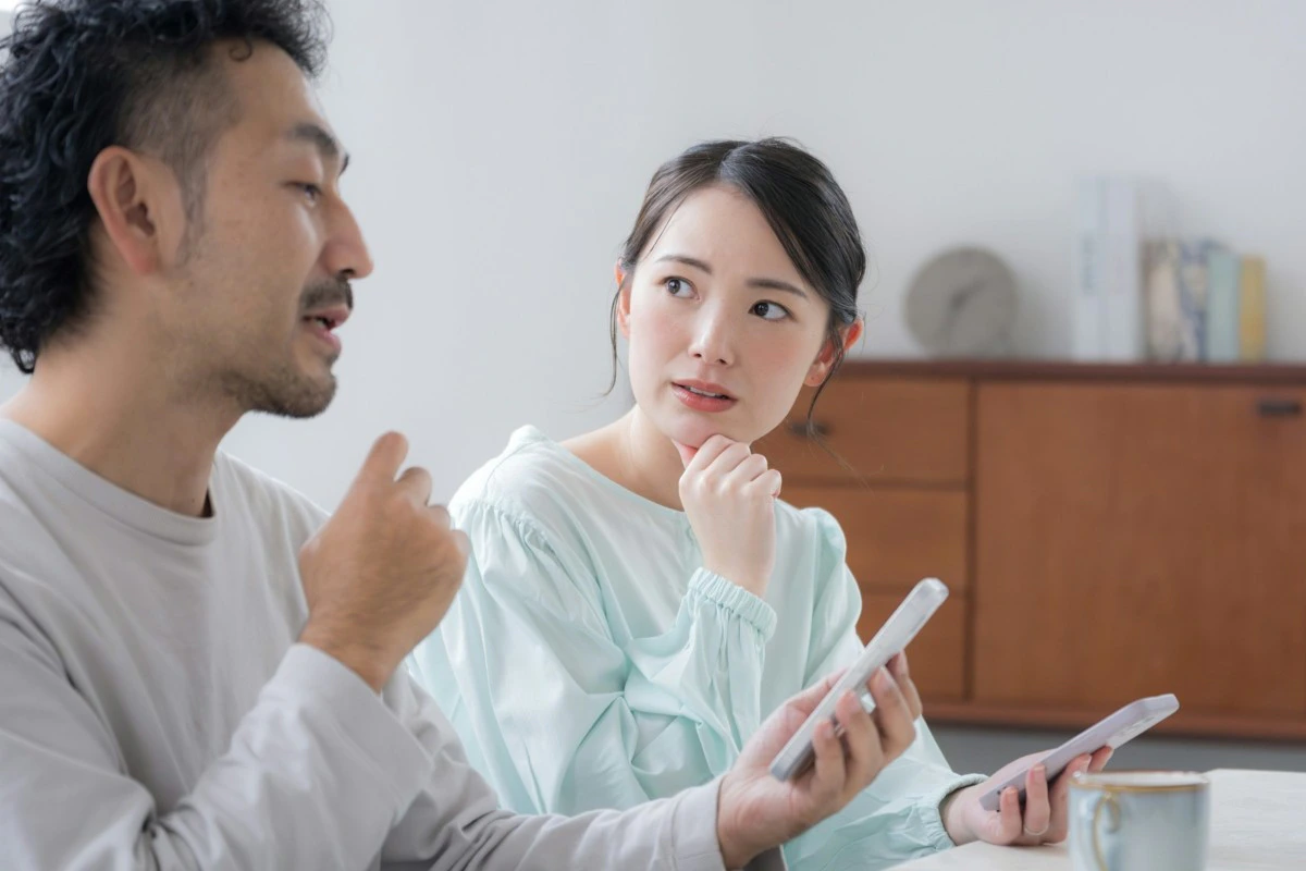 話し合い　夫婦