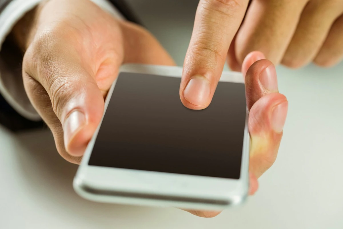 スマホ　見せる