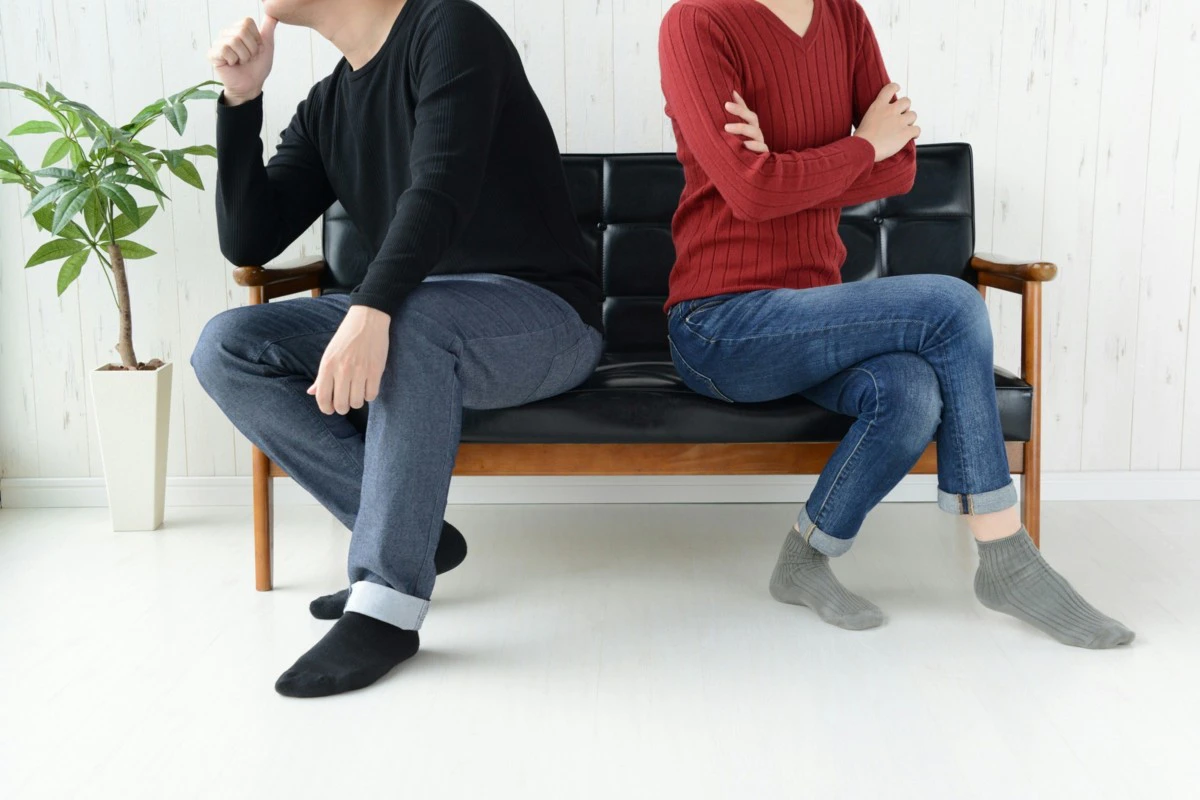 怒る