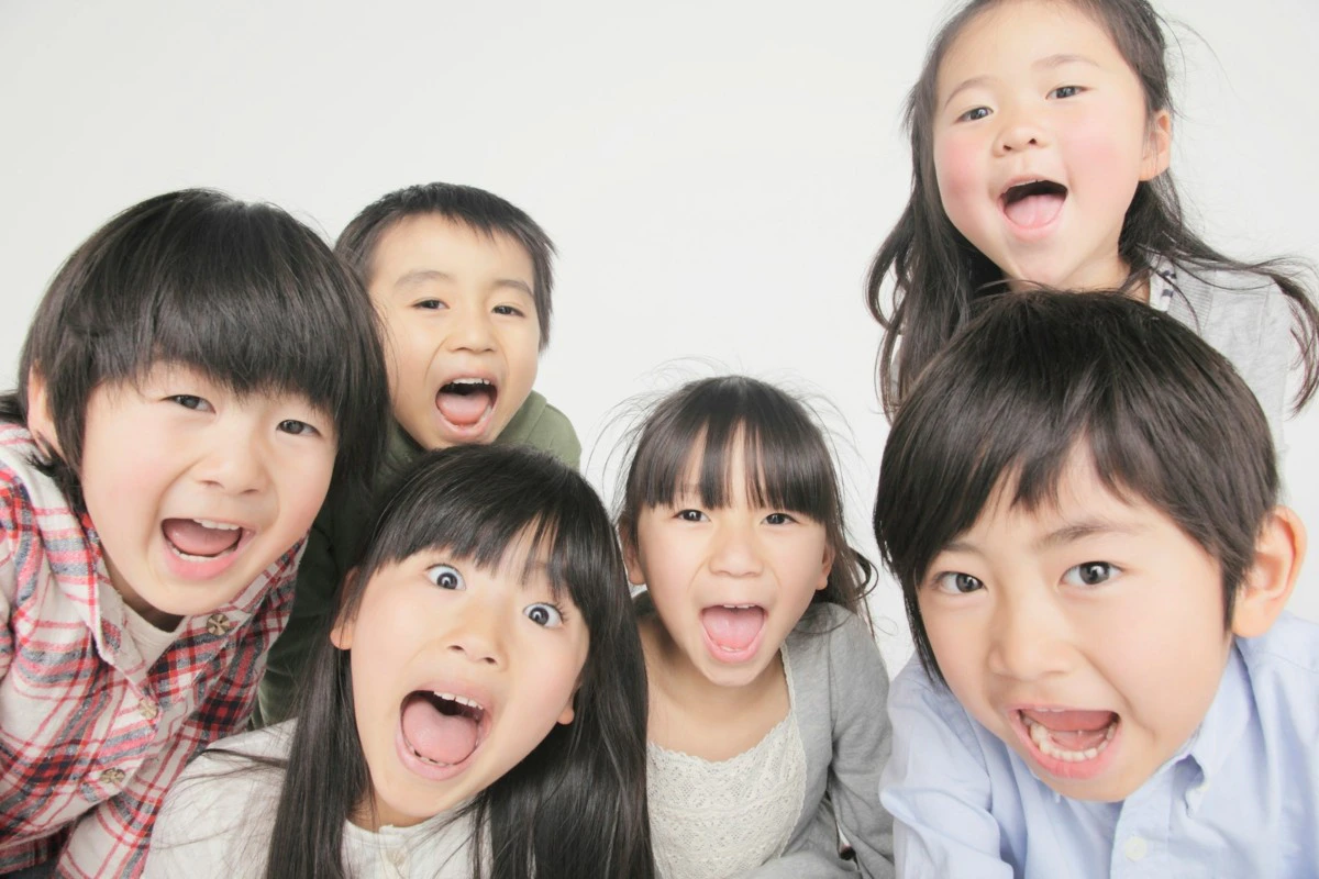 子供　大勢