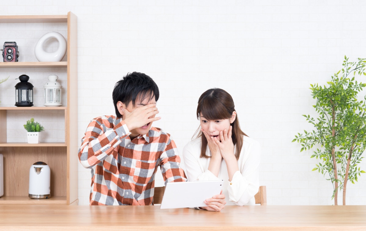 スマホ　夫　驚き　日本人