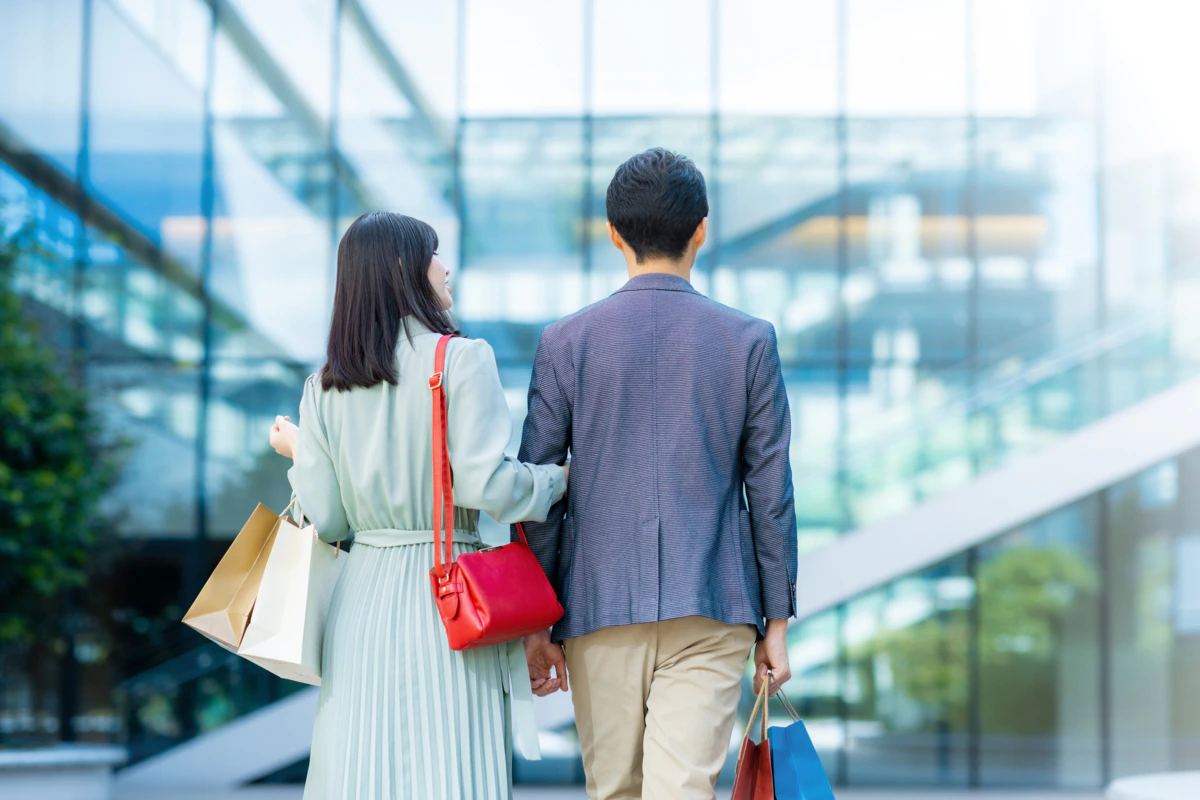 ショッピングセンター　男女