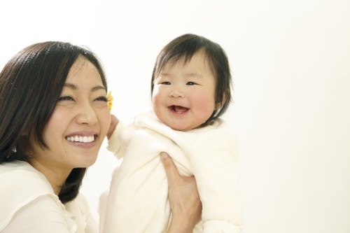ママ彩奈さんと赤ちゃん
