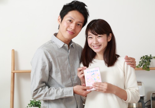 ミッフィーにいわさきちひろ 自治体から配布される母子手帳がキュート ママリ ミッフィーにいわさきちひろ 自治体から配布される母子手帳がキュート ママリ