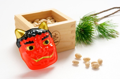 節分の豆まき、鬼の由来と作法！後片付けが簡単になるやり方まとめ [ママリ]