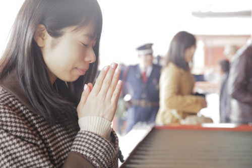帯祝いとは 帯祝いの由来と必要な準備 帯祝いの流れについて ママリ 帯祝いとは 帯祝いの由来と必要な準備 帯祝いの流れについて ママリ