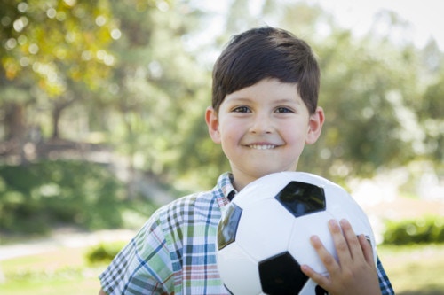 幼児の習い事でサッカーを選ぶメリット デメリットって 体験談まとめ ママリ