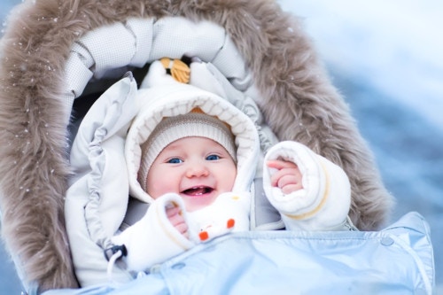 冬に赤ちゃんに着せたいアウターはコレ おすすめアウターをご紹介 ママリ