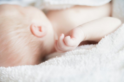 新生児 乳児にかけてのスキンケアのコツと注意点 ママリ 新生児 乳児にかけてのスキンケアのコツと注意点 ママリ