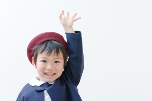 絵本であいさつを覚えよう 0 6歳の年齢別のおすすめの絵本7選 ママリ 絵本であいさつを覚えよう 0 6歳の年齢別のおすすめの絵本7選 ママリ