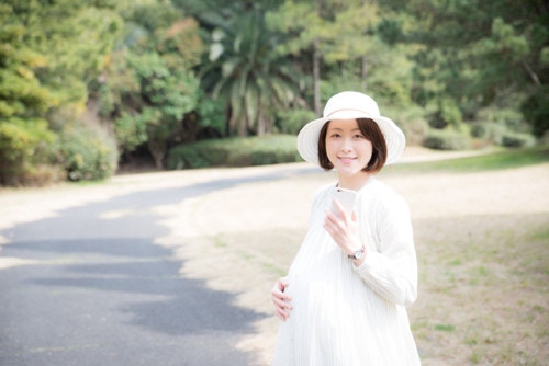 妊婦　散歩　日本
