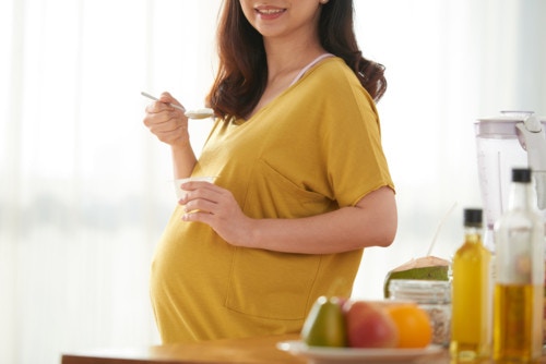 朝晩の寒暖差を感じる季節 秋の体調管理に妊婦さんが摂りたい5つの栄養素は ママリ