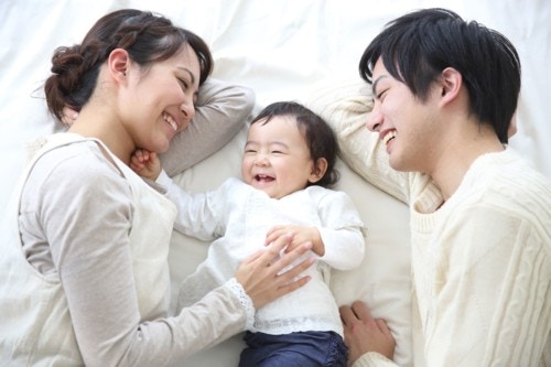 赤ちゃん　笑う　日本