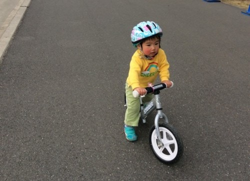 ランニングバイクって何 安全のためにすることと自転車につなげる上達法 ママリ ランニングバイクって何 安全のためにすることと自転車につなげる上達法 ママリ