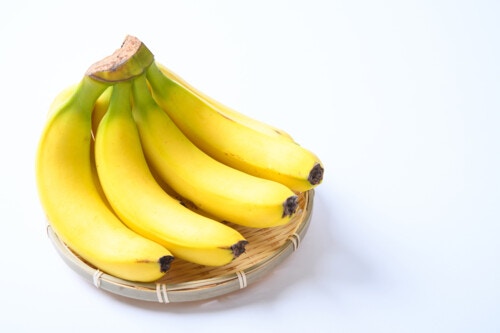 離乳食でバナナをあげるのはいつから 保存方法やおすすめレシピ ママリ