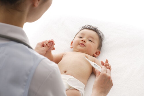 赤ちゃんに体温計は必要 種類や選び方と 耳で測るタイプなどおすすめ5選 ママリ