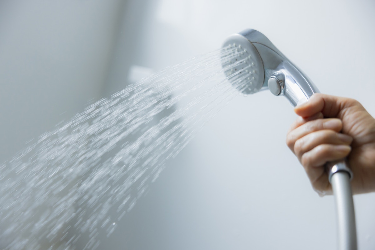 シャワー