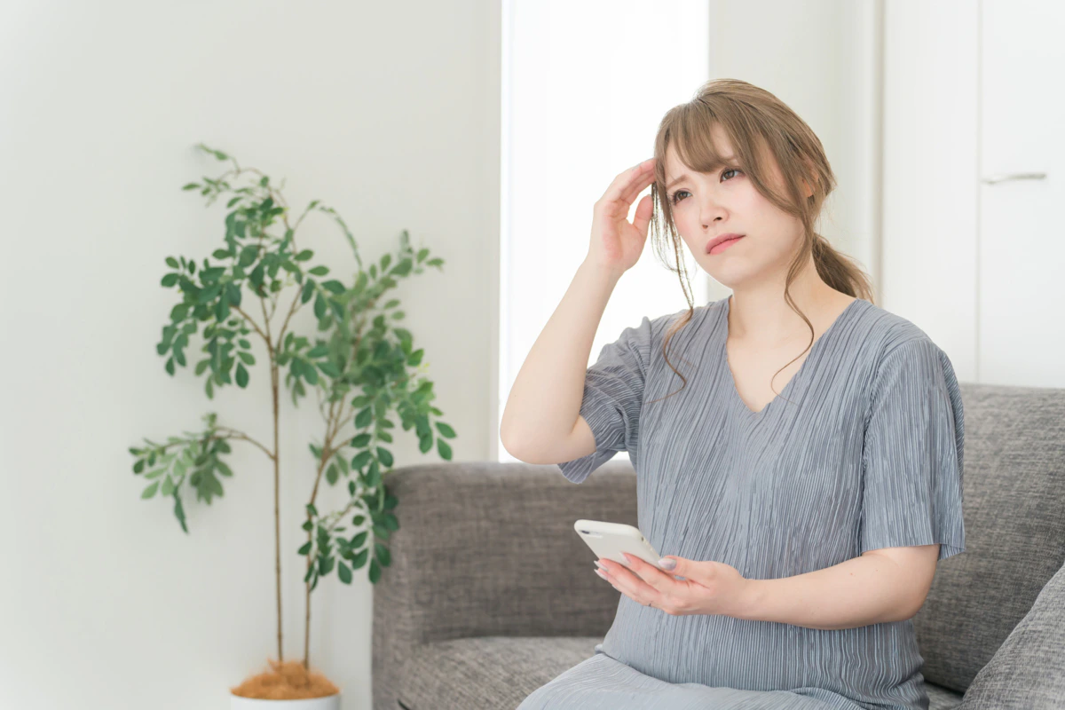 妊婦　スマホ　悩む