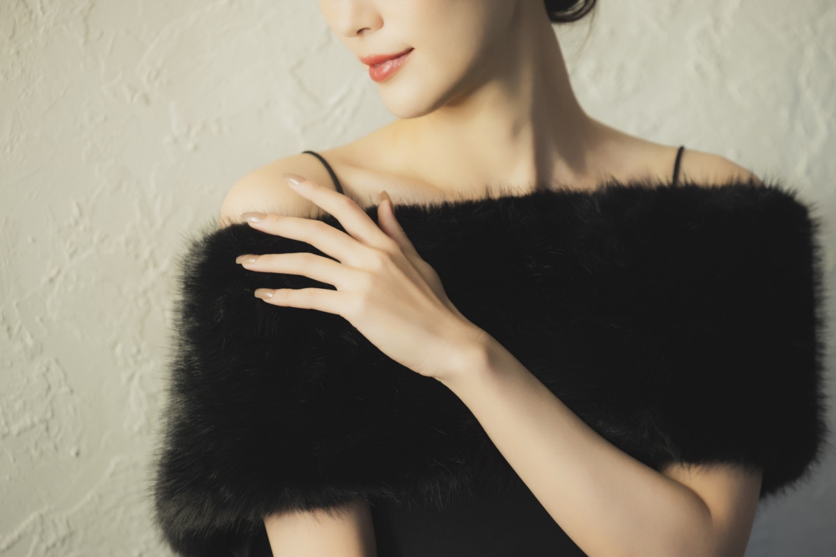 　家　女性　モデル