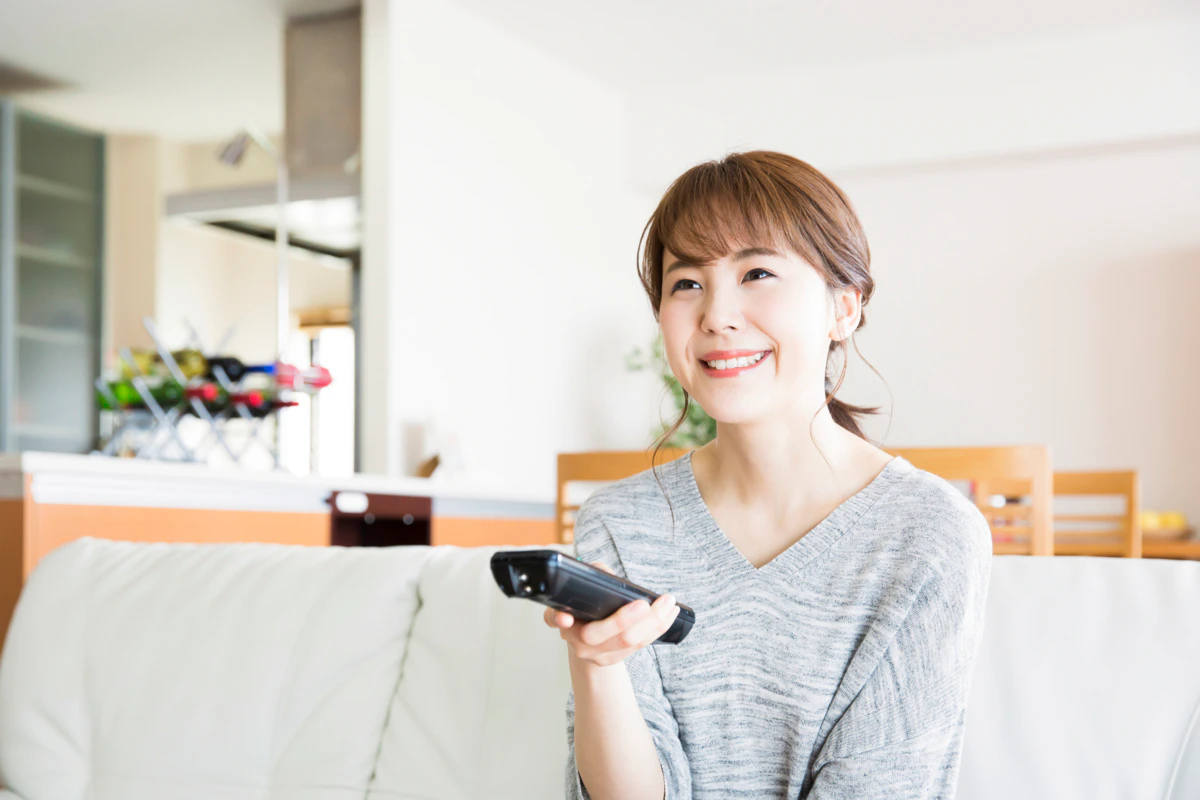 主婦　テレビ　リビング
