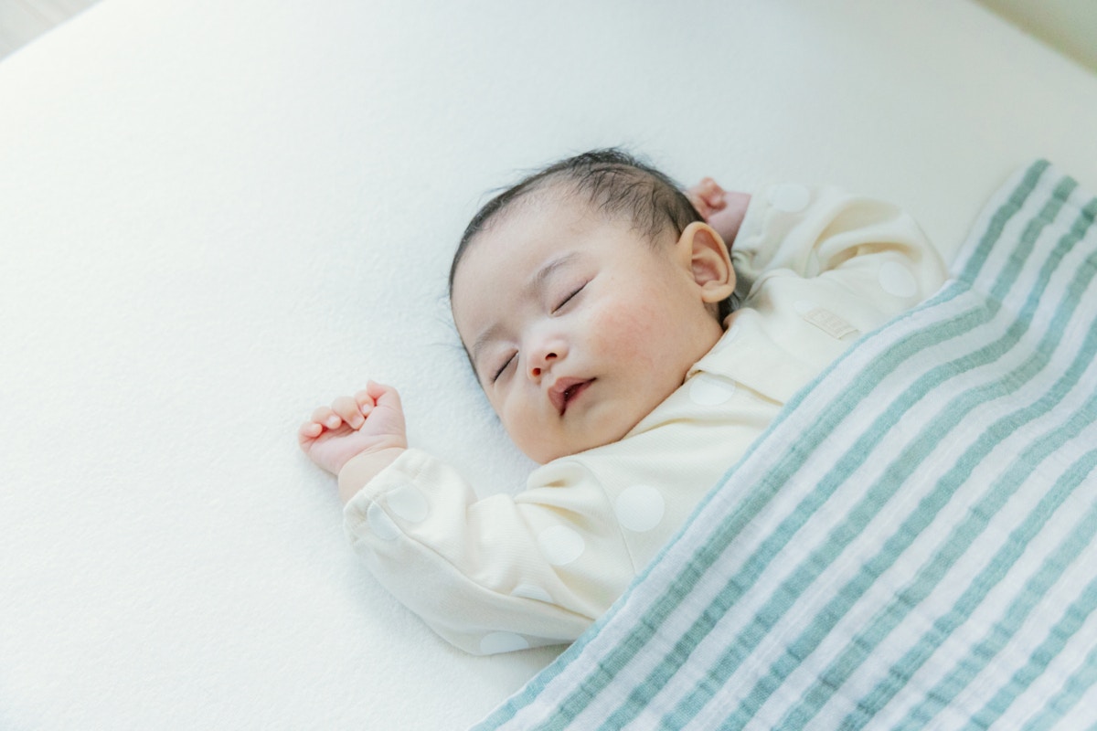 赤ちゃん　寝る