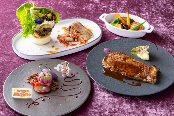 エンパイア・グリル（カリフォルニア料理）　“ディズニー・ハロウィーン”エンパイア・グリル・シグネチャーディナー（オリジナルチャーム付き）