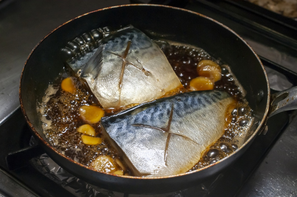 魚　煮物　鍋