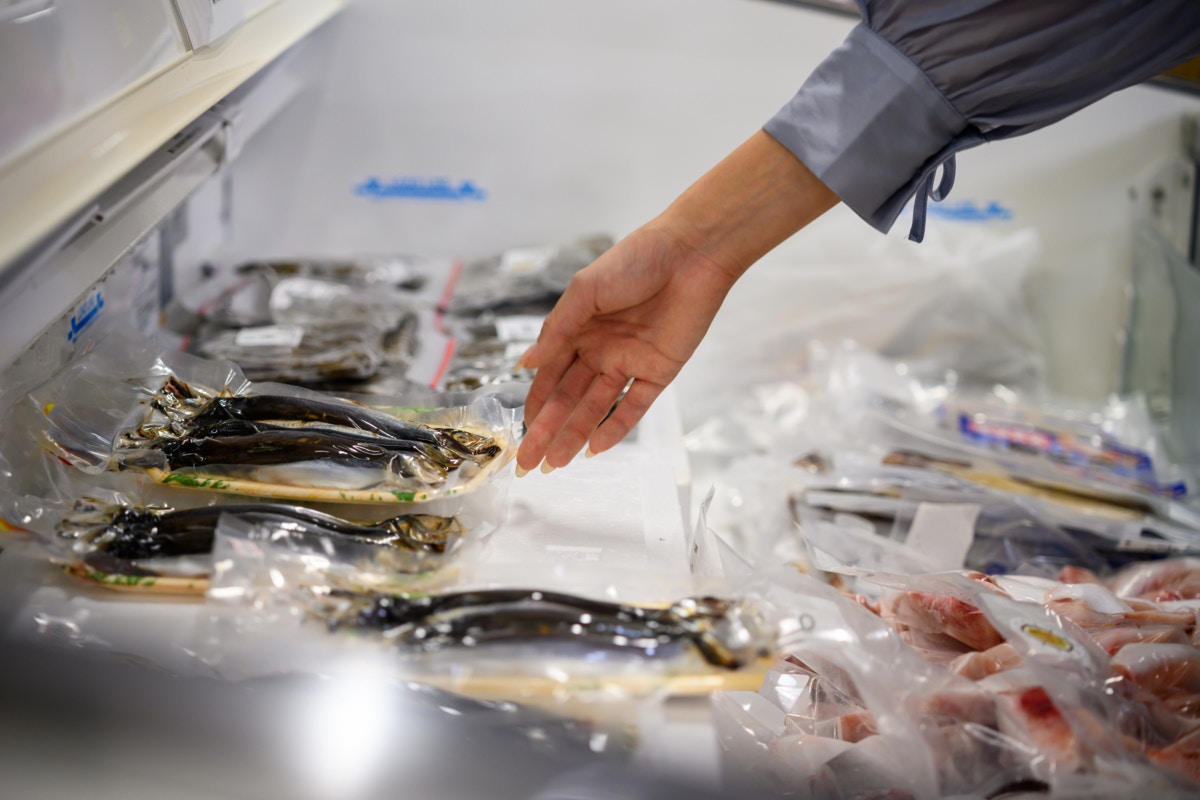 スーパー　袋　手元