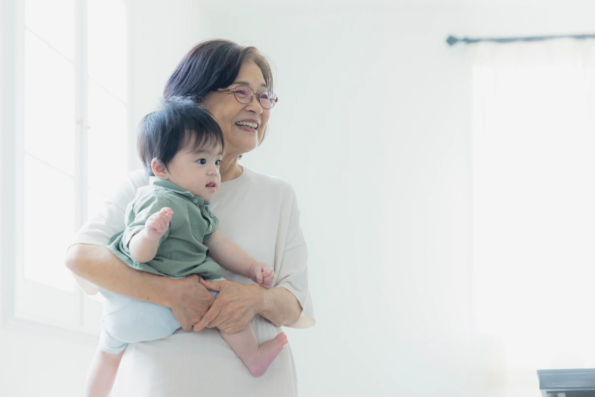 母　孫　抱っこ