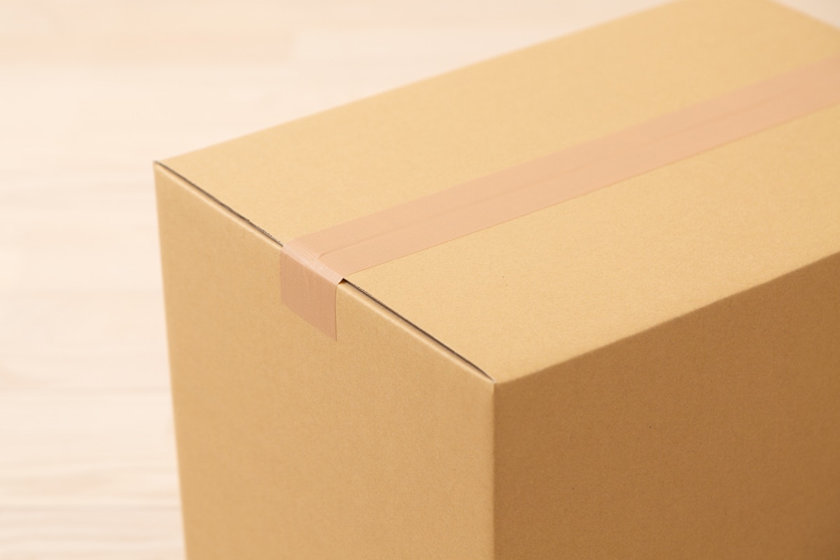 ダンボール　荷物　1つ