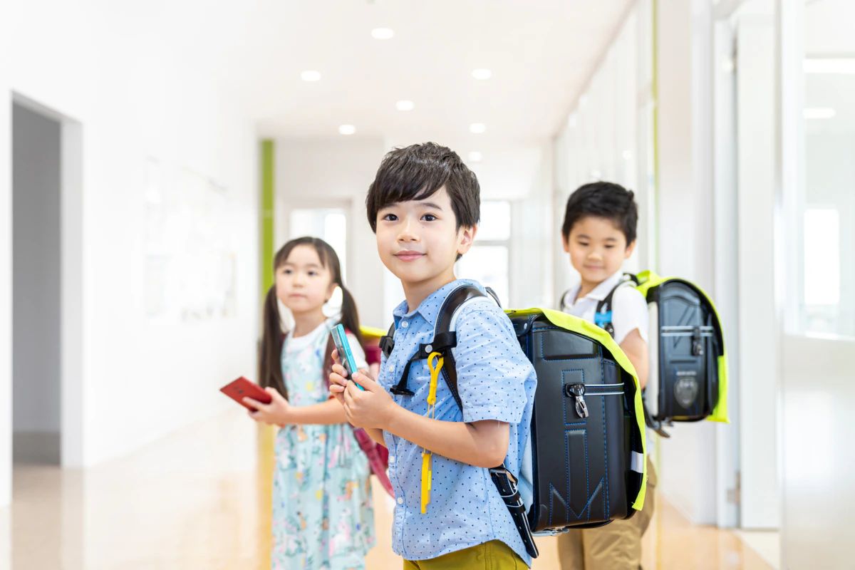 スマホ　小学生　男の子