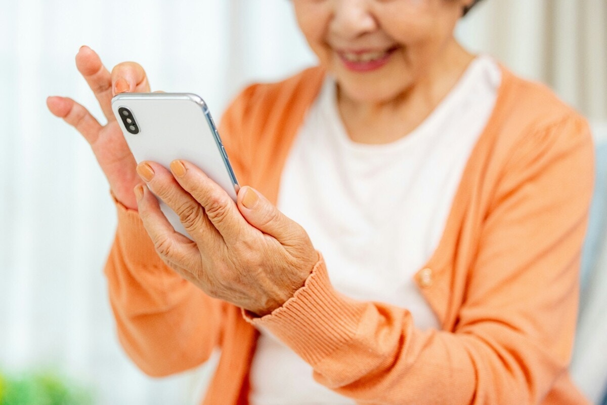 スマホ　祖母