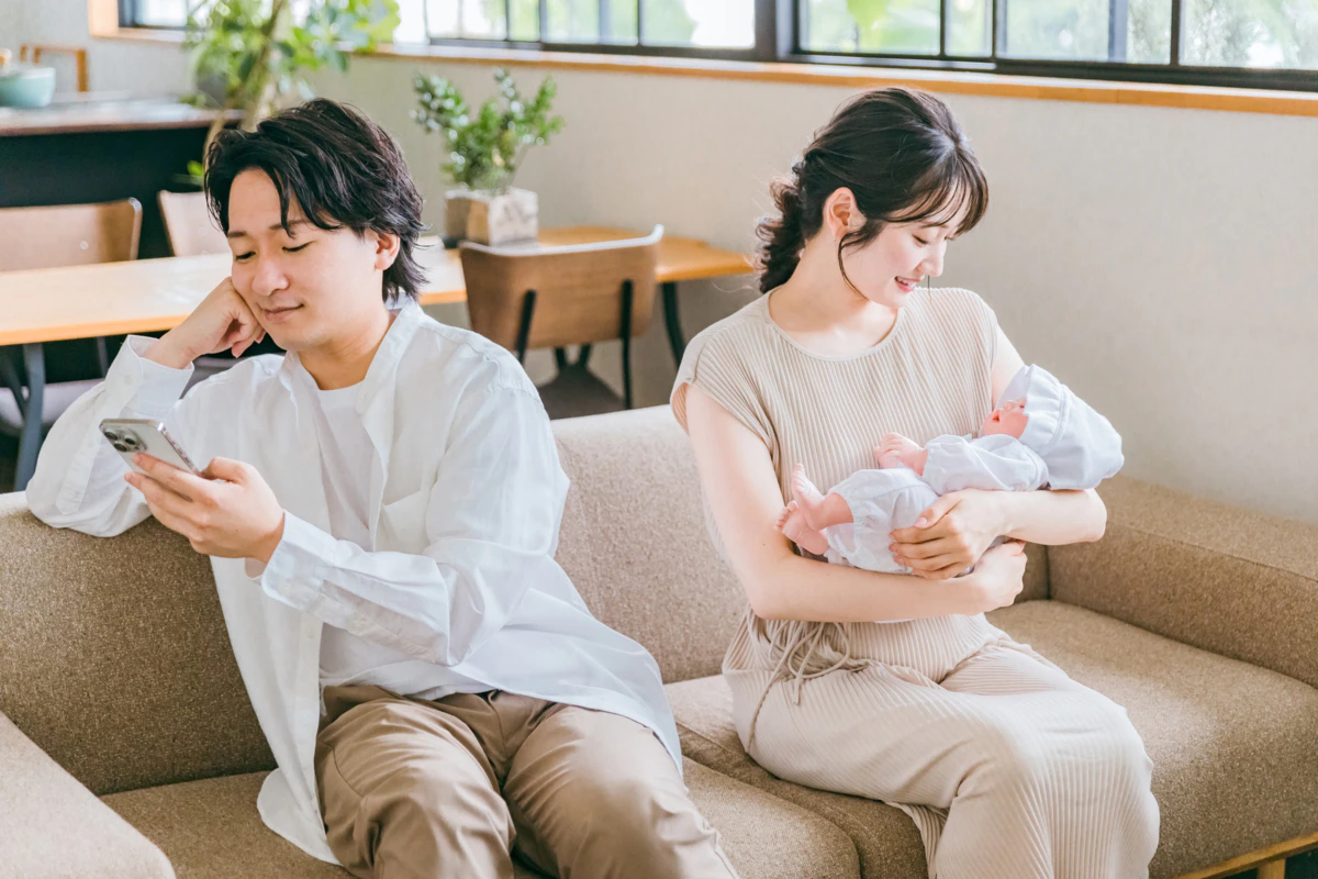 赤ちゃん　抱っこ　夫　非協力的