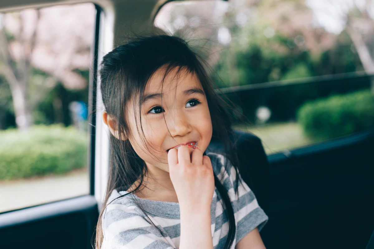 車内　お菓子　